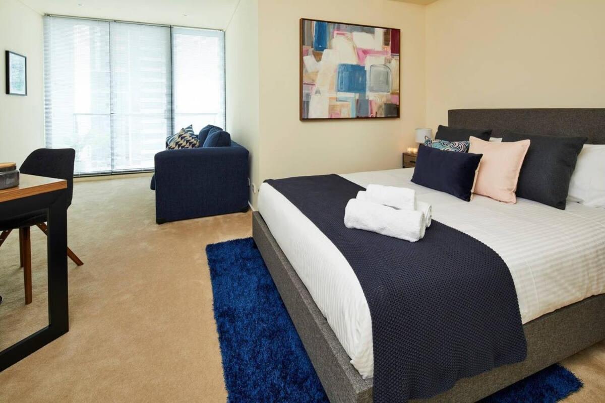Penthouse Apartment In Melb Cbd Perfect Location ملبورن المظهر الخارجي الصورة